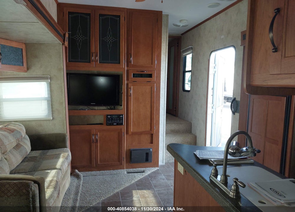 2011 KEYSTONE OTHER VIN: 4YDF3462XBR730477