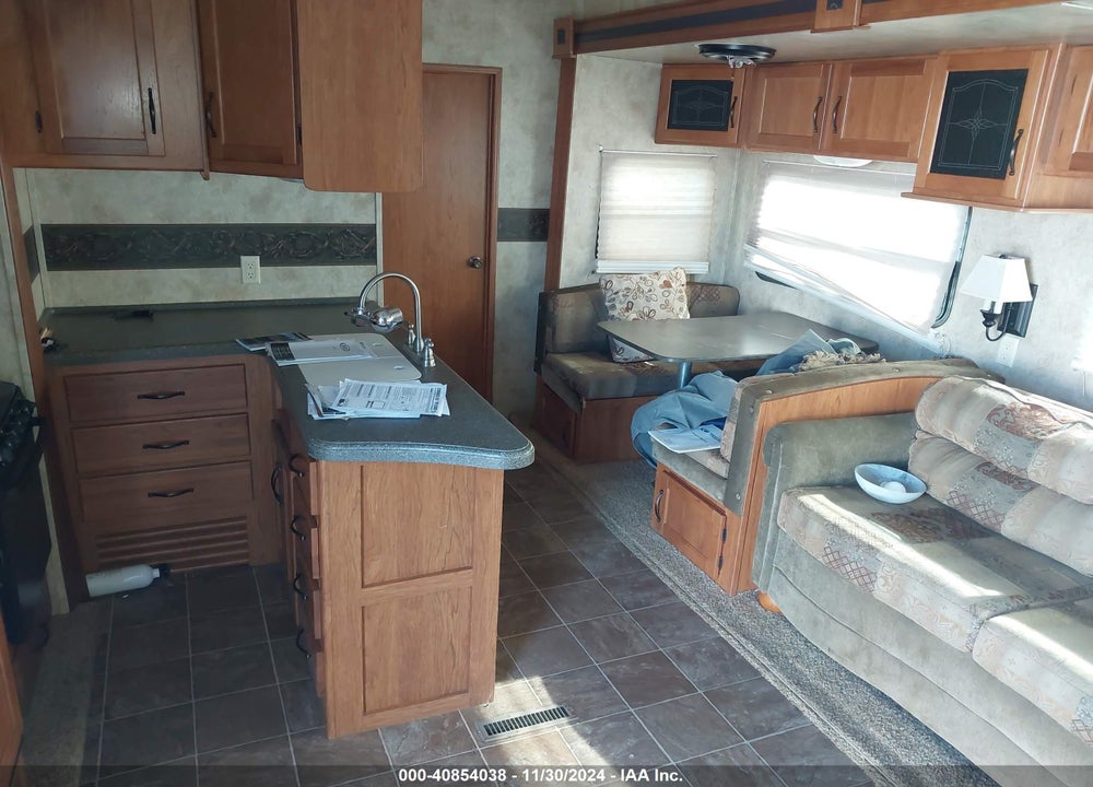 2011 KEYSTONE OTHER VIN: 4YDF3462XBR730477