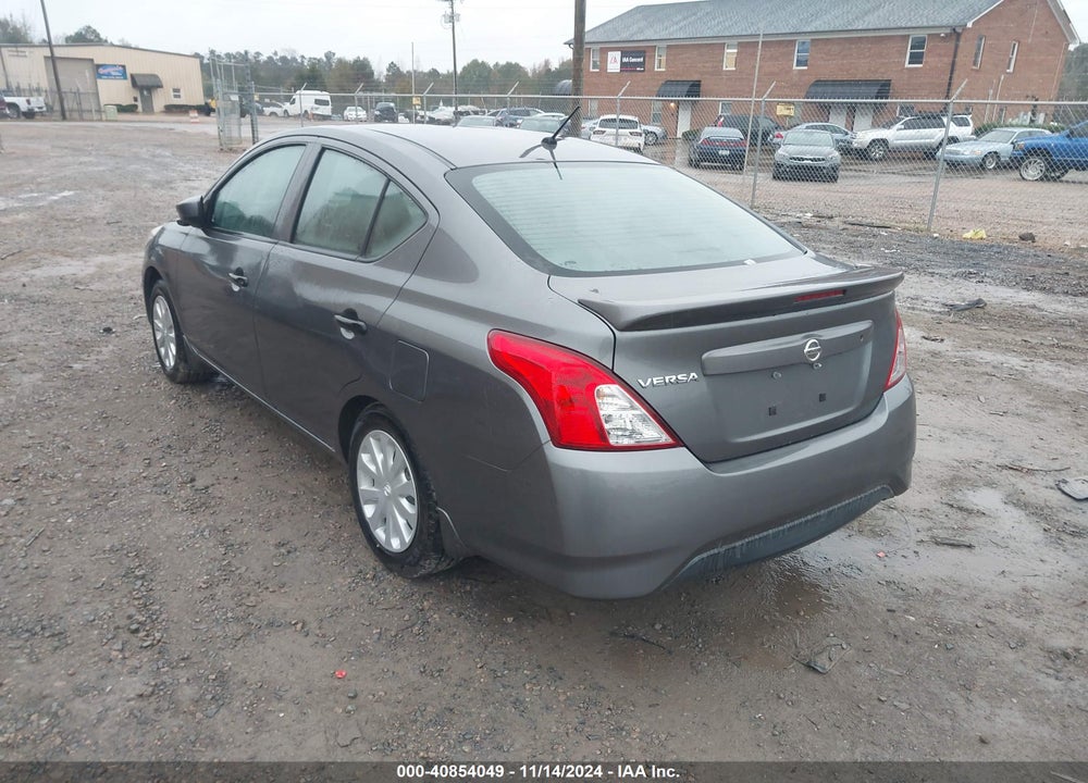 2018 NISSAN VERSA 1.6 S+ VIN: 3N1CN7AP4JL843399