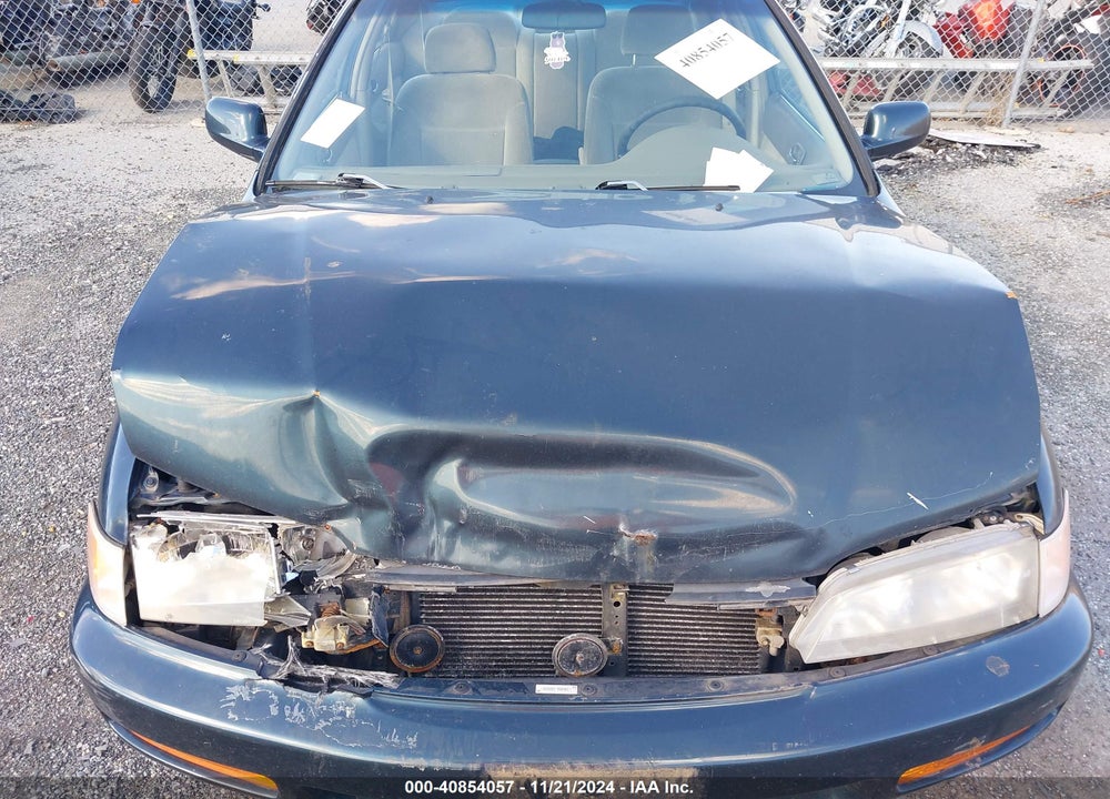 1996 HONDA ACCORD EX/EX-R VIN: 1HGCD5657TA236520