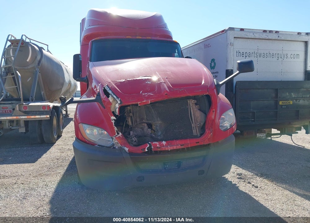2018 INTERNATIONAL LT VIN: 3HSDZAPR8JN097739