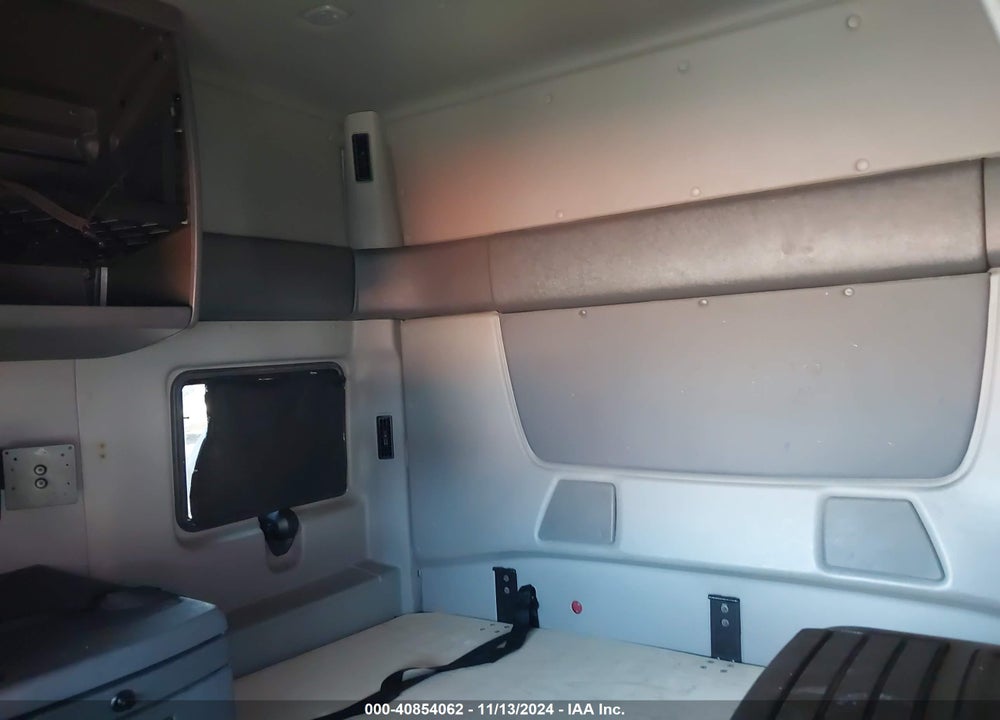 2018 INTERNATIONAL LT VIN: 3HSDZAPR8JN097739