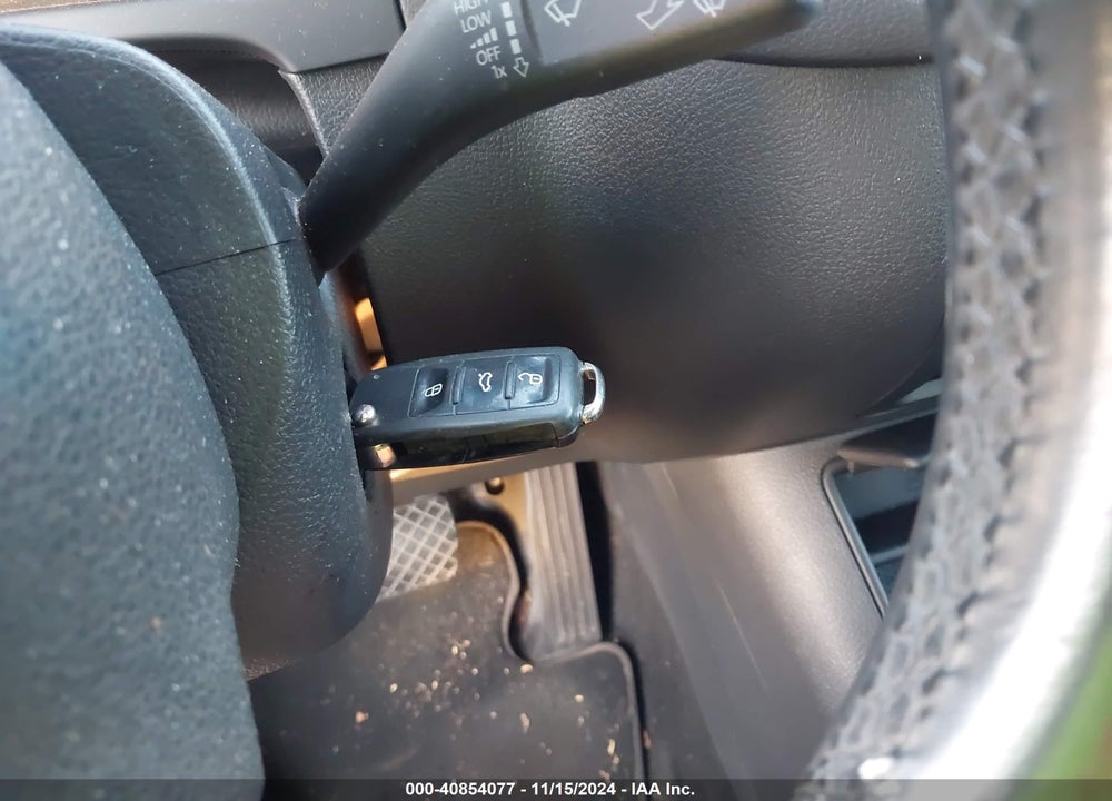 2013 VOLKSWAGEN TIGUAN SE VIN: WVGBV3AX3DW614630