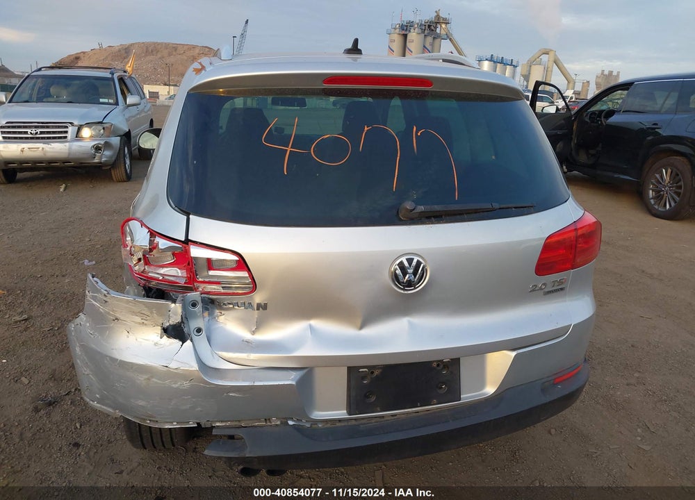 2013 VOLKSWAGEN TIGUAN SE VIN: WVGBV3AX3DW614630