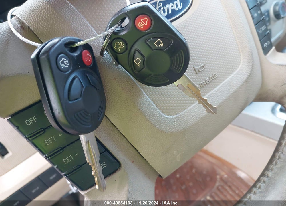 2011 FORD ESCAPE XLT VIN: 1FMCU9DG1BKA25859