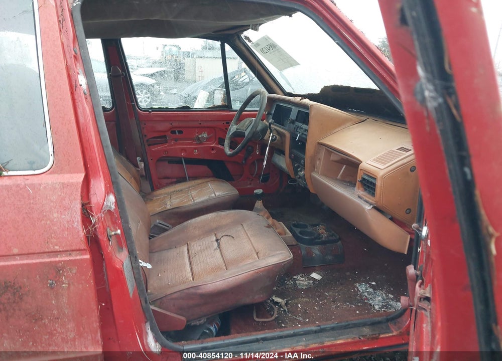 1981 VOLKSWAGEN RABBIT L CUSTOM VIN: 1VWFG0175BV187076