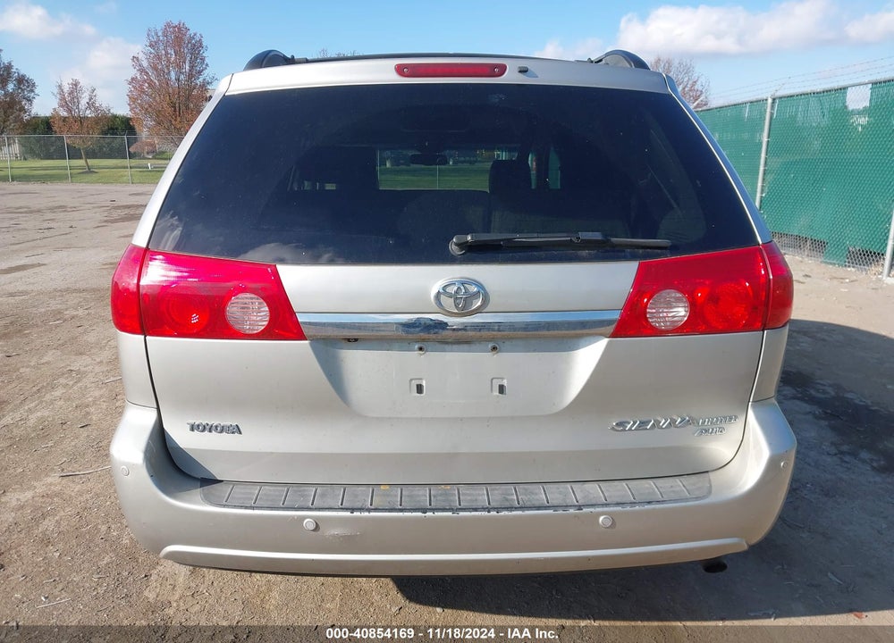 2008 TOYOTA SIENNA XLE/XLE LIMITED VIN: 5TDBK22C68S015908