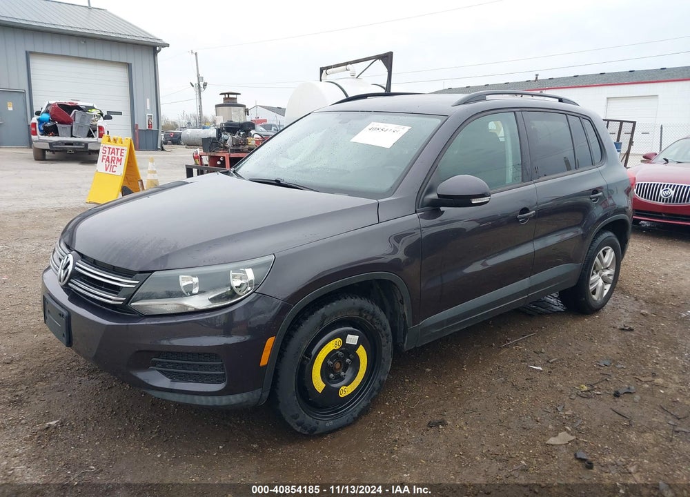 2016 VOLKSWAGEN TIGUAN S VIN: WVGBV7AX5GW592335