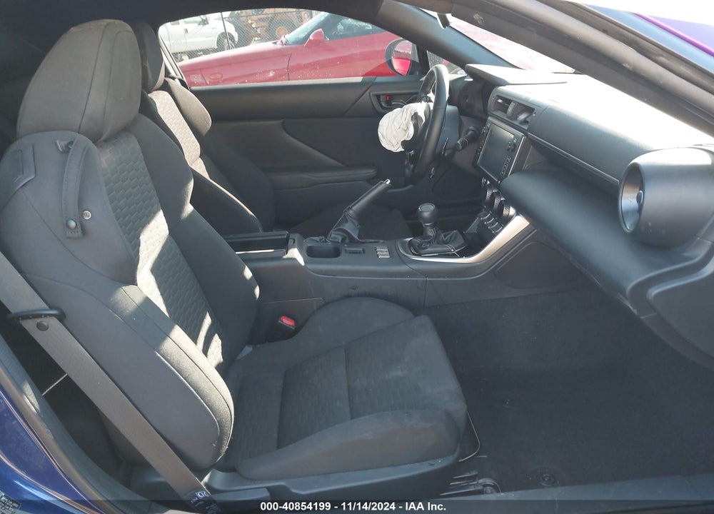 2022 TOYOTA GR86 VIN: JF1ZNBC17N8755928