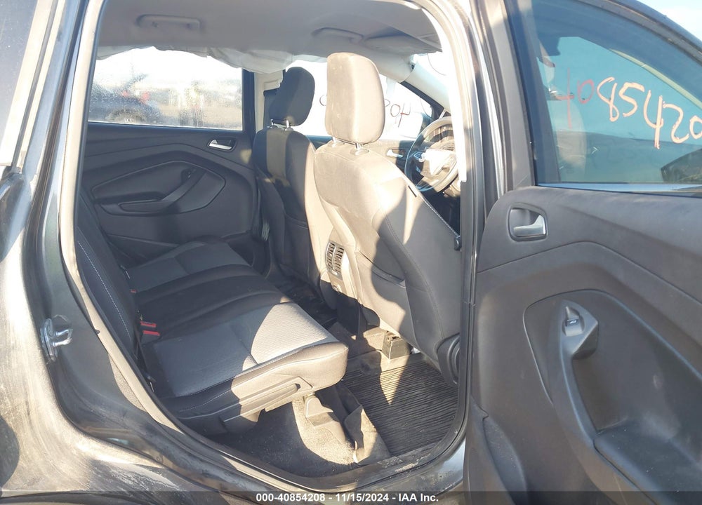 2018 FORD ESCAPE SE VIN: 1FMCU9GD1JUB73823
