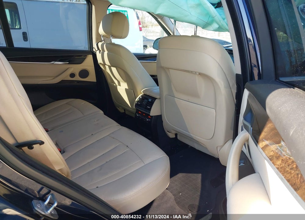 2016 BMW X5 VIN: 5UXKR0C54G0S84828