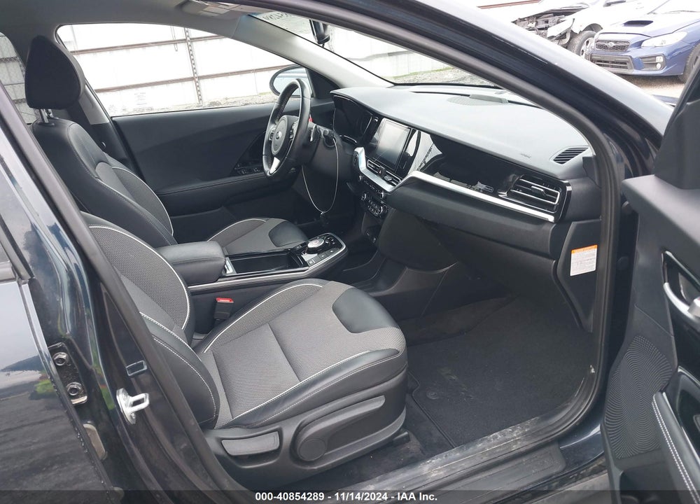 2020 KIA NIRO EV VIN: KNDCC3LGXL5070322