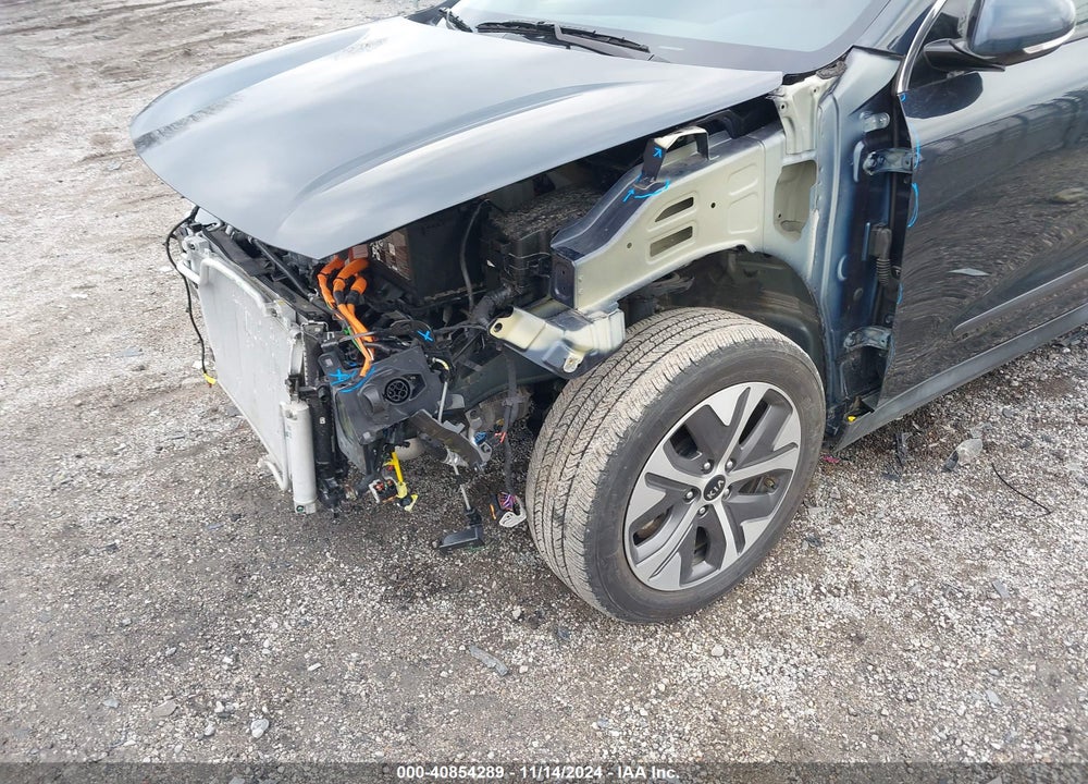2020 KIA NIRO EV VIN: KNDCC3LGXL5070322