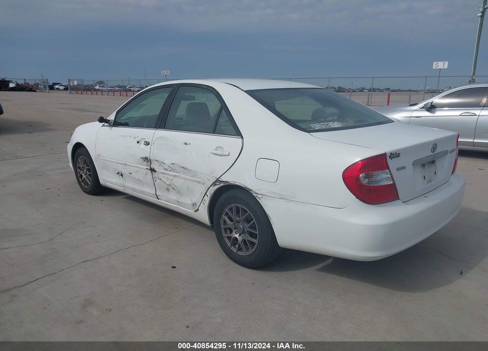 2003 TOYOTA CAMRY LE VIN: 4T1BE30K53U126960