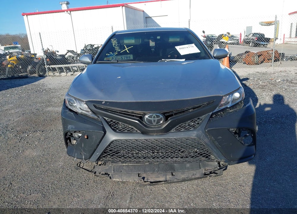 2018 TOYOTA CAMRY SE VIN: JTNB11HK7J3012482