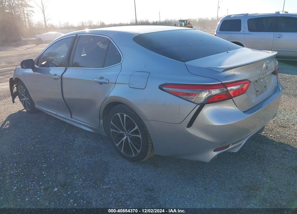 2018 TOYOTA CAMRY SE VIN: JTNB11HK7J3012482