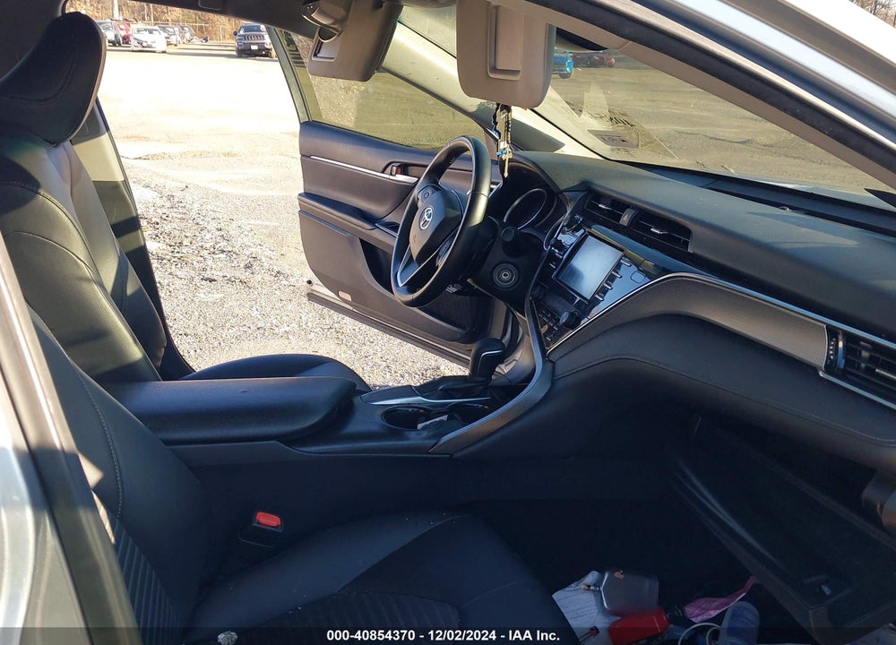 2018 TOYOTA CAMRY SE VIN: JTNB11HK7J3012482