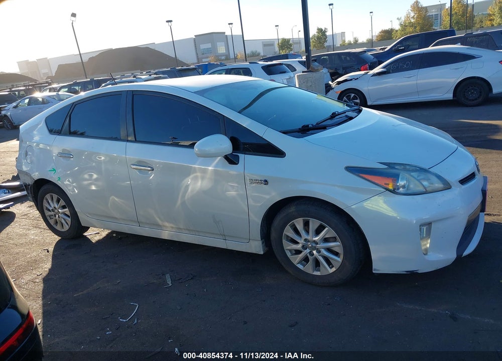 2015 TOYOTA PRIUS PLUG-IN VIN: JTDKN3DP5F3069888