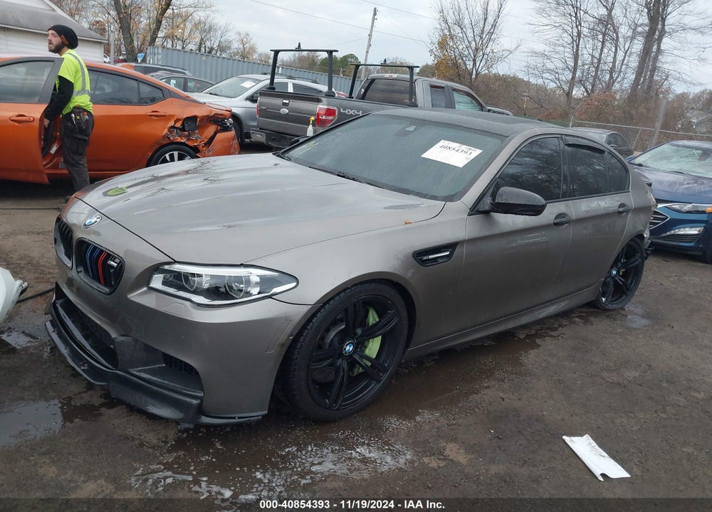 2015 BMW M5 VIN: WBSFV9C57FD594670