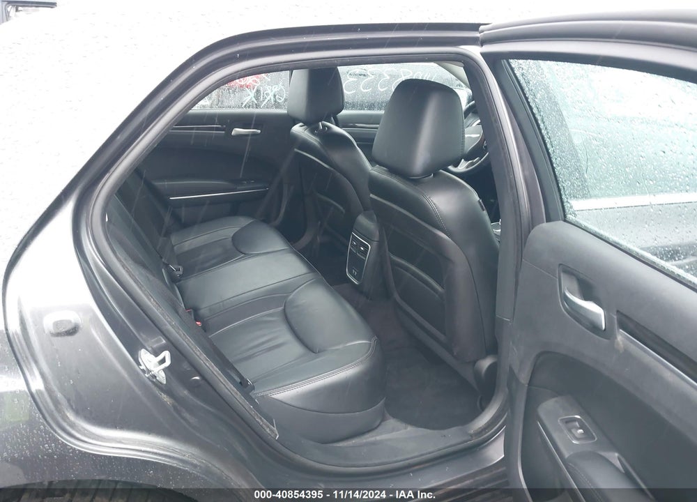 2016 CHRYSLER 300 LIMITED VIN: 2C3CCARG5GH278333