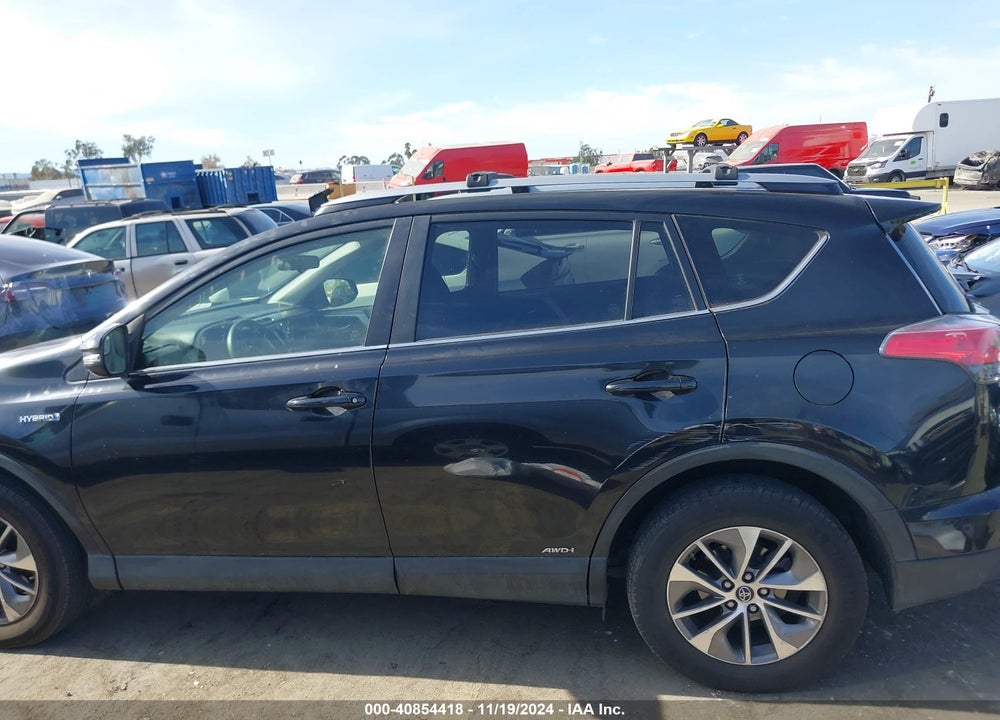2017 TOYOTA RAV4 HYBRID XLE VIN: JTMRJREV1HD127065
