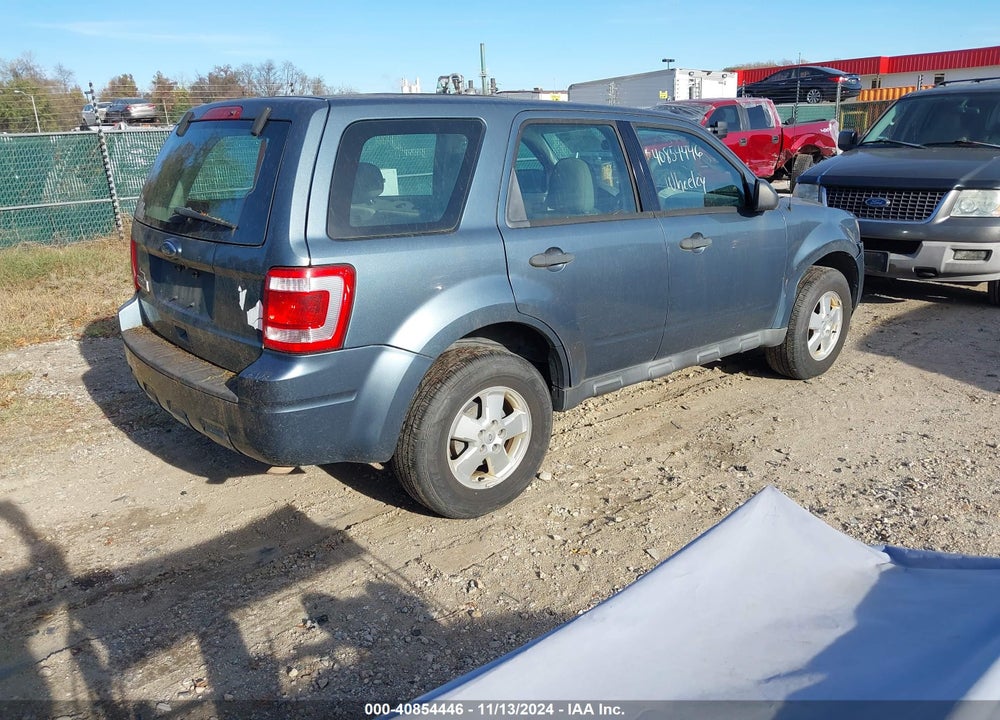 2011 FORD ESCAPE XLS VIN: 1FMCU0C70BKC28528