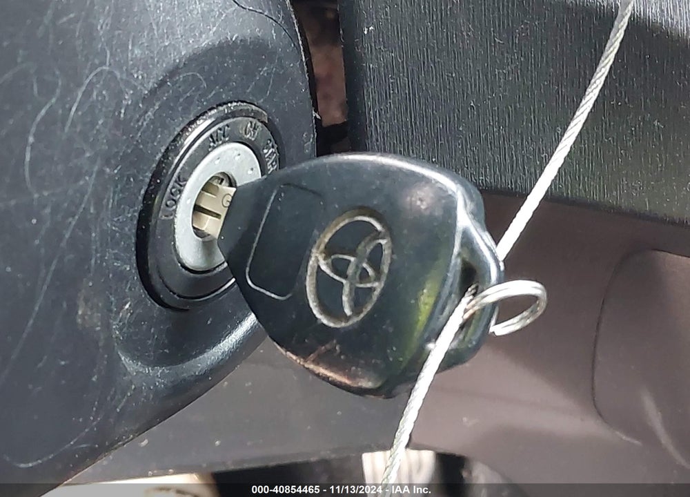 2012 TOYOTA YARIS LE VIN: JTDKTUD34CD527841