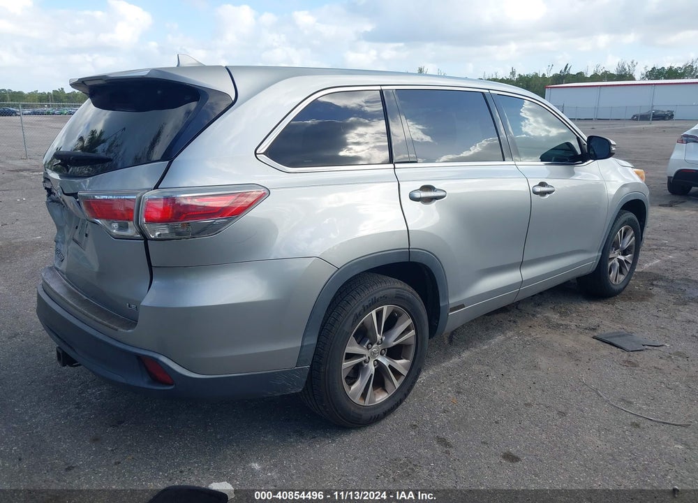 2014 TOYOTA HIGHLANDER LE PLUS/LE PLUS V6 VIN: 5TDZKRFH9ES015054