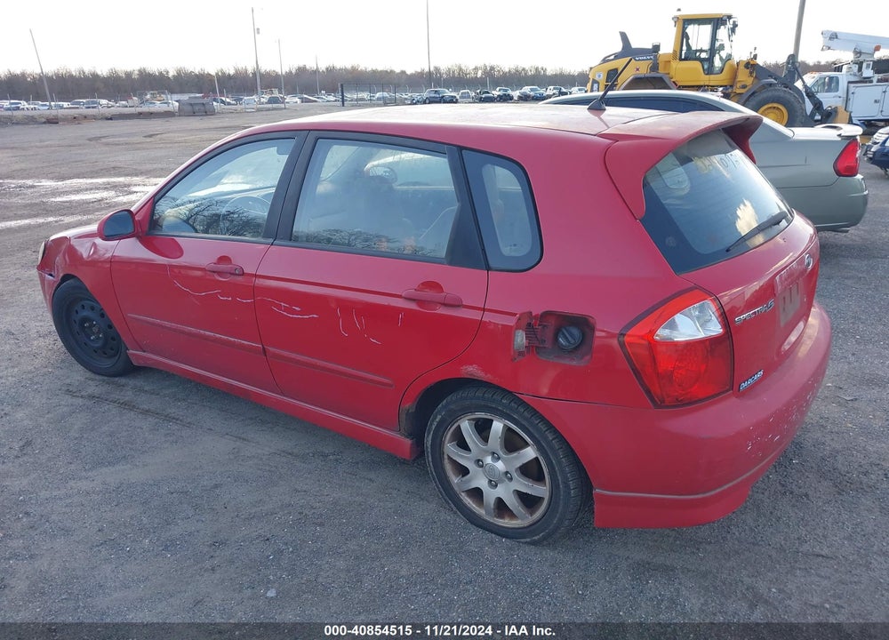 2006 KIA SPECTRA5 VIN: KNAFE161665267556