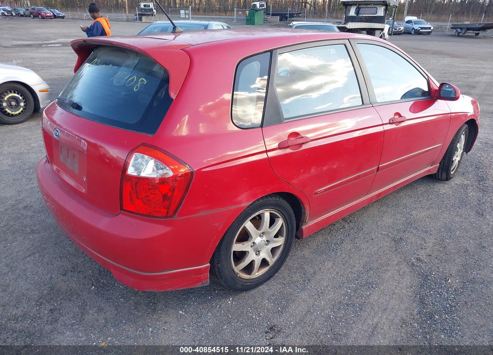 2006 KIA SPECTRA5 VIN: KNAFE161665267556