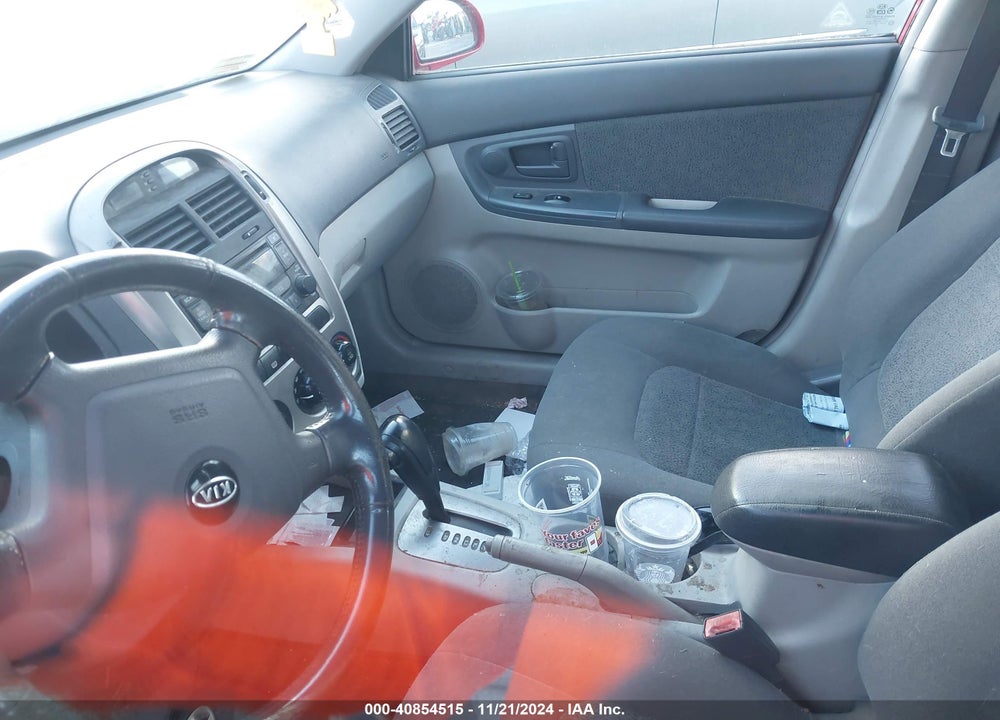 2006 KIA SPECTRA5 VIN: KNAFE161665267556