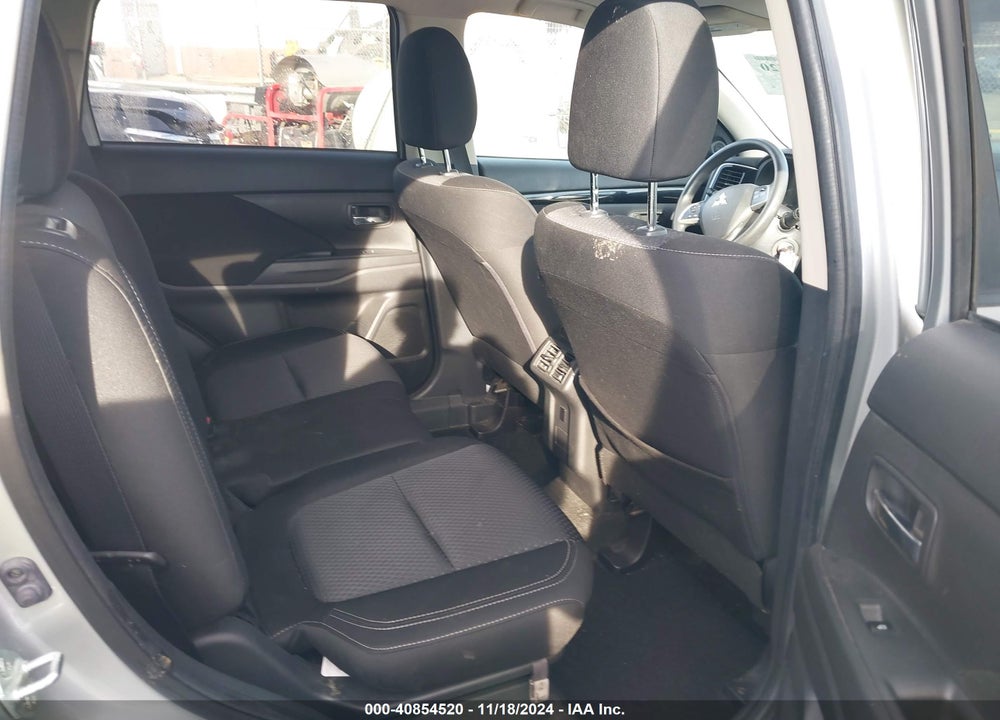 2019 MITSUBISHI OUTLANDER ES VIN: JA4AD2A31KZ054509