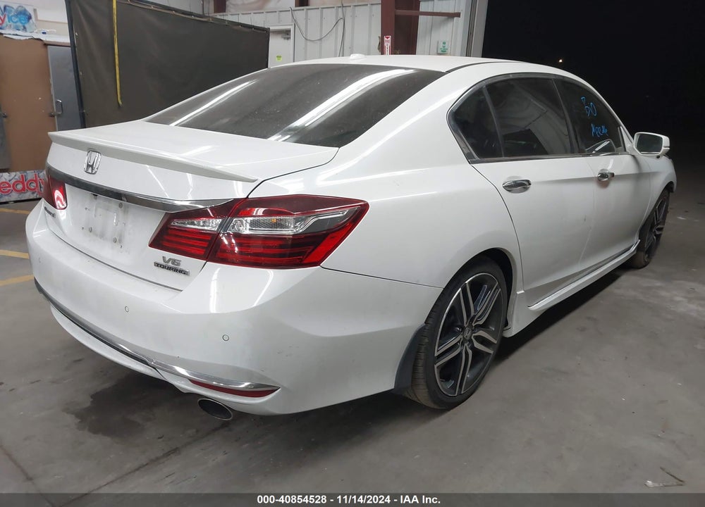 2016 HONDA ACCORD TOURING VIN: 1HGCR3F90GA032463