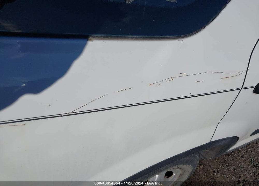 2003 HONDA CR-V LX VIN: SHSRD684X3U103947