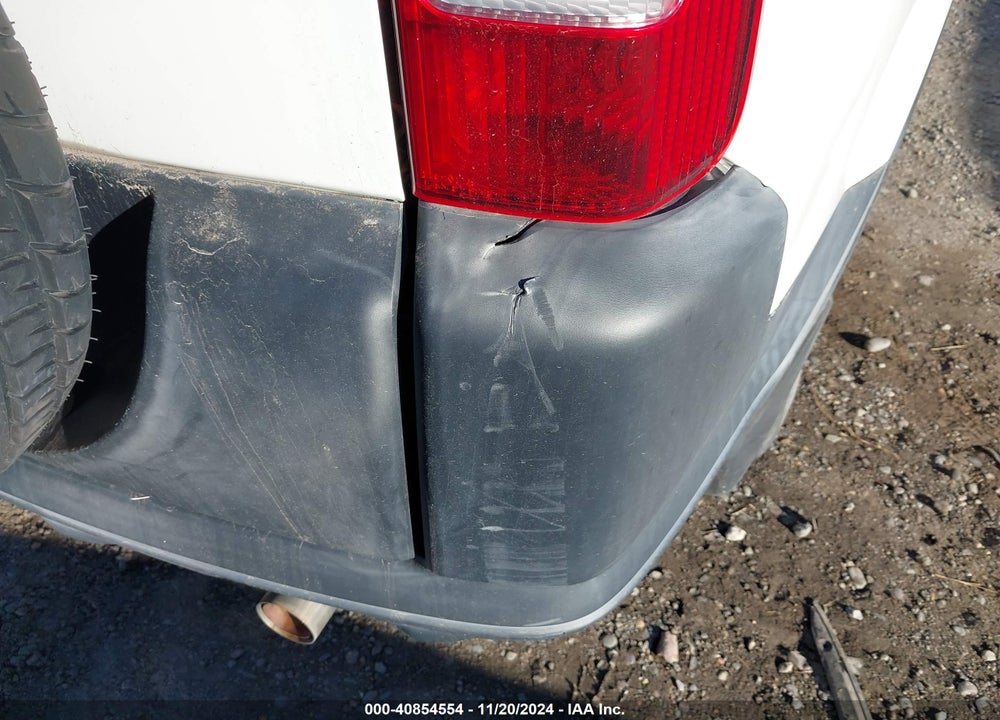 2003 HONDA CR-V LX VIN: SHSRD684X3U103947
