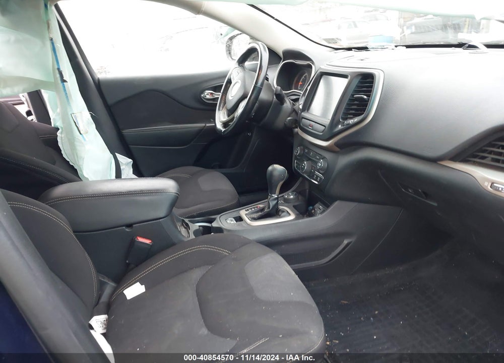 2015 JEEP CHEROKEE LATITUDE VIN: 1C4PJMCB2FW773557