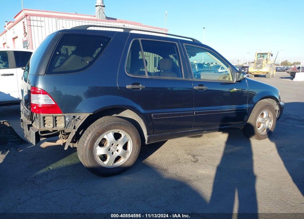 2002 MERCEDES-BENZ ML 320 VIN: 4JGAB54E92A330715