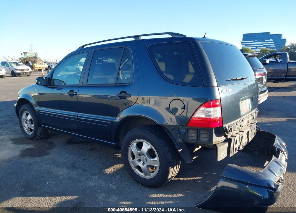 2002 MERCEDES-BENZ ML 320 VIN: 4JGAB54E92A330715