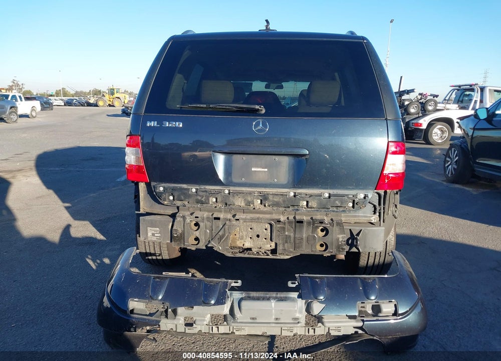 2002 MERCEDES-BENZ ML 320 VIN: 4JGAB54E92A330715