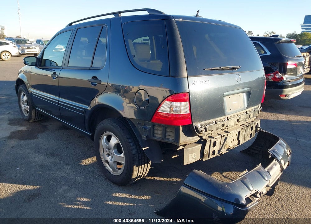 2002 MERCEDES-BENZ ML 320 VIN: 4JGAB54E92A330715