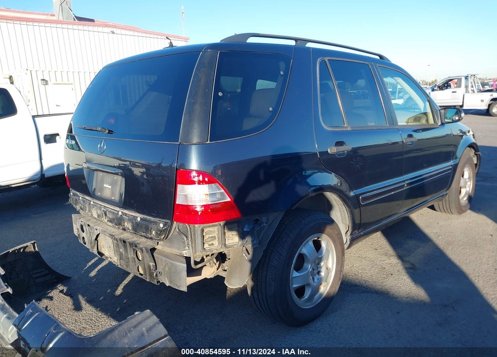 2002 MERCEDES-BENZ ML 320 VIN: 4JGAB54E92A330715
