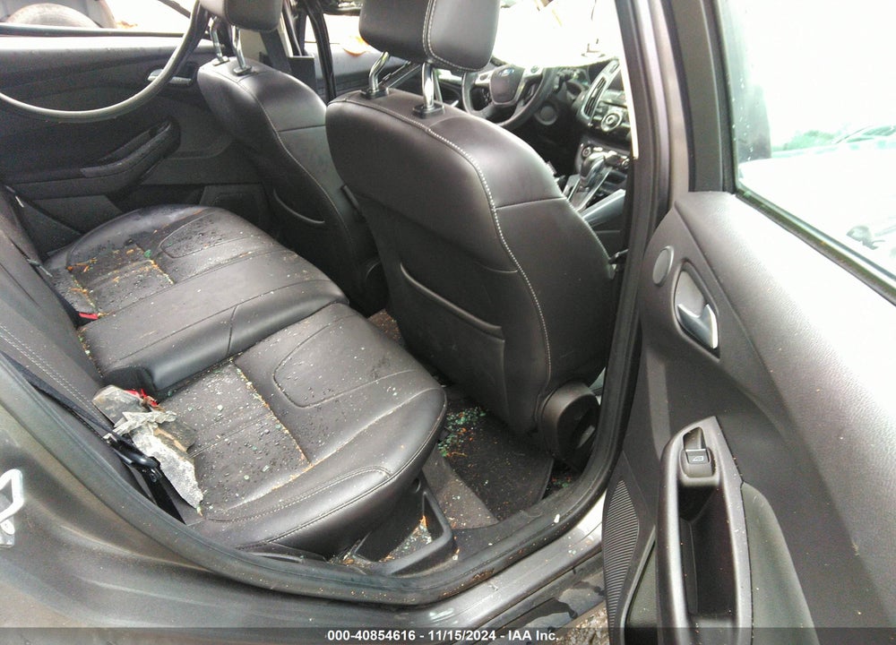 2012 FORD FOCUS TITANIUM VIN: 1FAHP3N20CL266833
