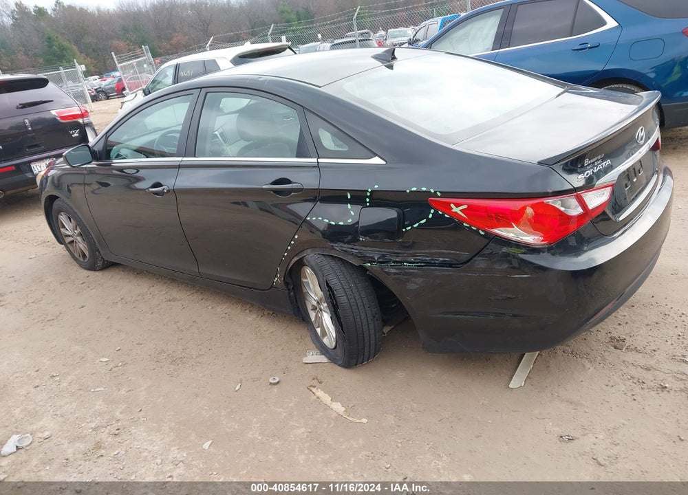 2013 HYUNDAI SONATA GLS VIN: 5NPEB4ACXDH647188