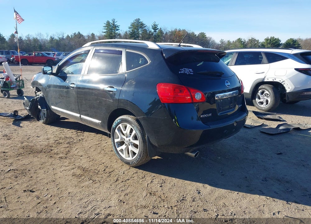 2013 NISSAN ROGUE SV W/SL PKG VIN: JN8AS5MV2DW106409