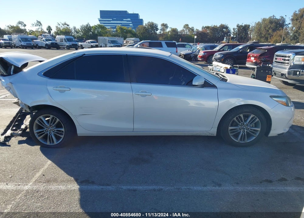 2015 TOYOTA CAMRY SE VIN: 4T1BF1FK2FU059652