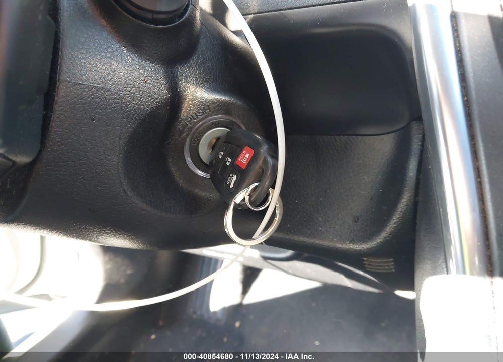 2015 TOYOTA CAMRY SE VIN: 4T1BF1FK2FU059652