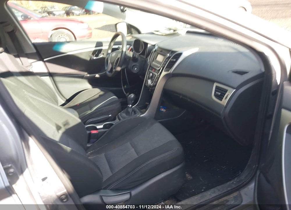 2013 HYUNDAI ELANTRA GT VIN: KMHD35LE9DU061435