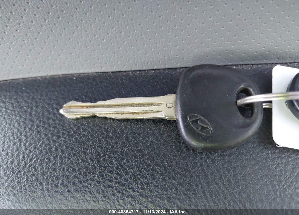 2010 HYUNDAI ELANTRA GLS VIN: KMHDU4AD3AU826555