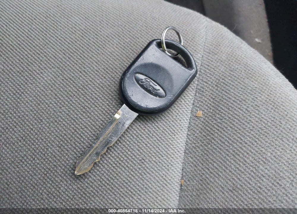 2007 FORD TAURUS SE VIN: 1FAFP53U27A123360