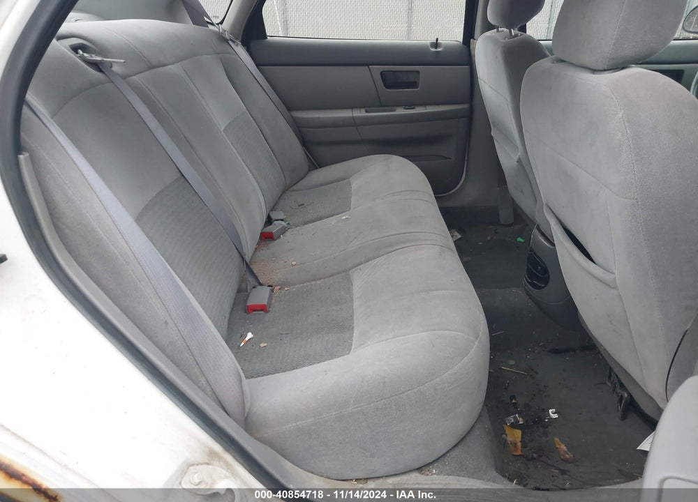 2007 FORD TAURUS SE VIN: 1FAFP53U27A123360